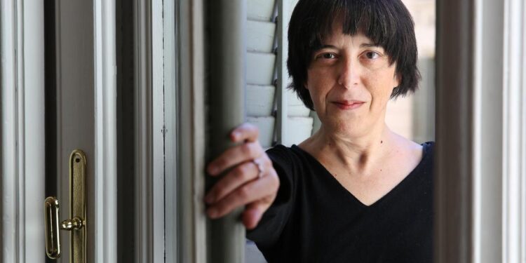 ‘La ira’, de Pilar Adón: distintas formas de huida