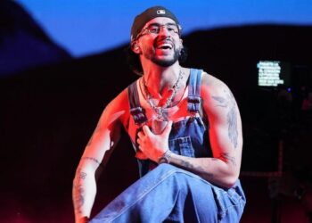 Bad Bunny se anticipa a los Reyes Magos y estrena su nuevo álbum ‘DeBÍ TiRAR MáS FOToS’