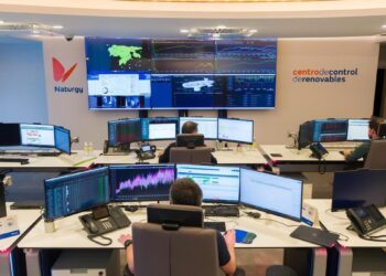 Naturgy integra la gestión de las renovables en un único centro en A Coruña