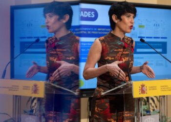 Elma Saiz acusa al PP de falta de solidaridad en la reforma de la Ley de Extranjería e insinúa que ‘quizá sea por el color de piel’