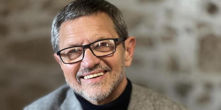 Claude Béata, etólogo: ‘De los gatos podemos aprender a vivir al lado del otro, del diferente’