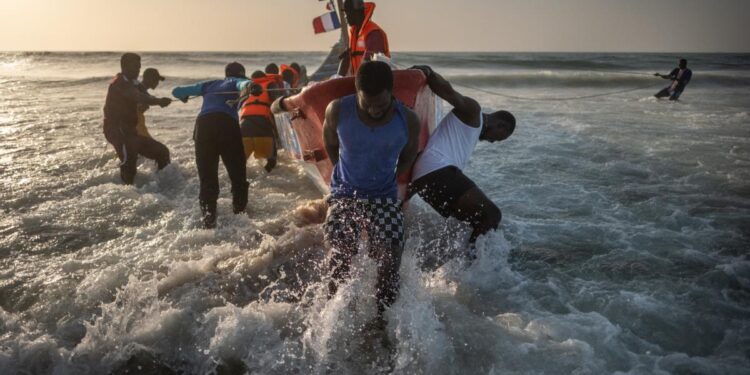 El 20% de los migrantes irregulares que cruzan la frontera de la UE entra por Canarias