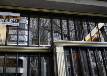 Sin prisa pero con fecha: Ayuso reducirá el impuesto a la vivienda de segunda mano hasta el 4% a lo largo de 2025