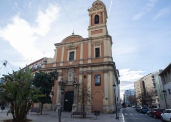 Denuncia a siete diócesis por acoger a una entidad que promociona terapias para ‘curar’ la homosexualidad