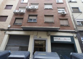 Apuñalamiento en Zaragoza: un hombre intenta asesinar a su novia pero se le rompe el cuchillo