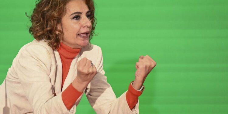 Montero inicia su carrera electoral en Andalucía que unirá a la negociación de los Presupuestos