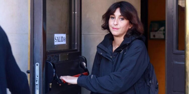 La jueza del Juzgado de Violencia sobre la Mujer rechaza decidir sobre la protección del hijo de Juana Rivas, que de momento se queda en España