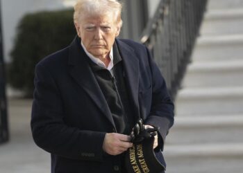 EEUU se ofrece a indemnizar a los 2 millones de trabajadores federales si renuncian