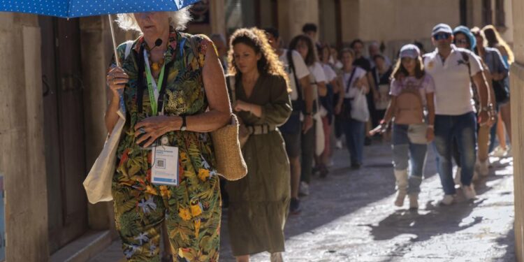 Todo lo que la economía española debe a la gran avalancha de casi 100 millones de turistas