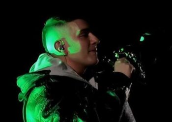 Recycled J ilumina Madrid bajo la armadura de ‘San Jorge’, su álbum más ambicioso: 17 colaboraciones y ¿el fin a una etapa?