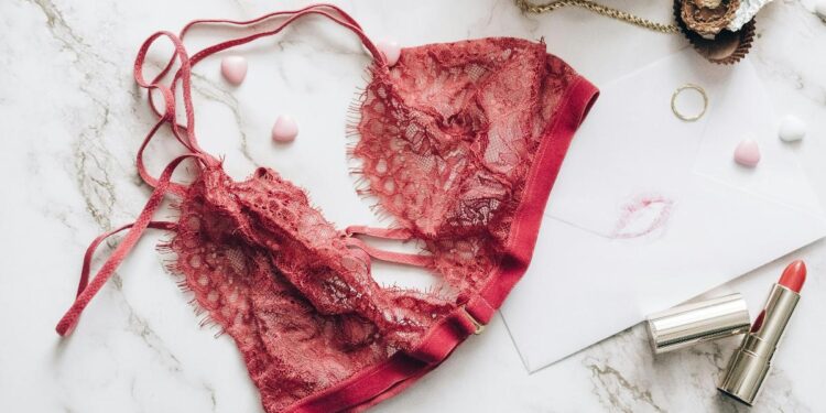 ¿Por qué hay que llevar ropa interior roja en Nochevieja?