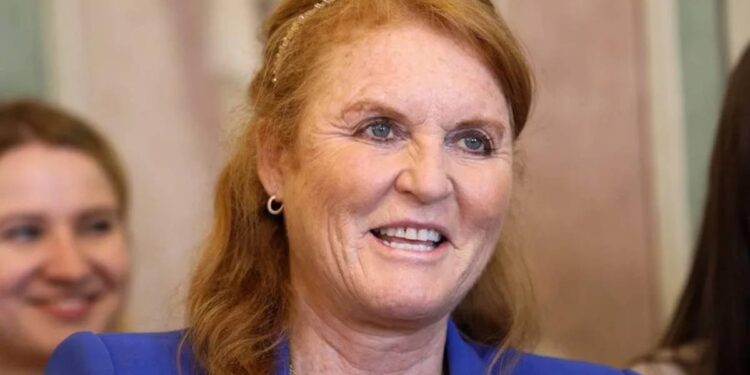 Qué fue de… Sarah Ferguson, la espontánea pelirroja que estuvo casada con el defenestrado príncipe Andrés de Inglaterra