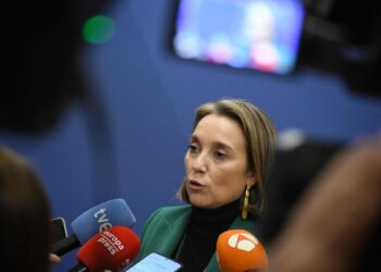 El PP señala a Ábalos, Errejón y Monedero y carga contra el ‘feminismo de pacotilla’ de las izquierdas