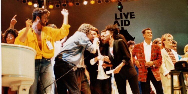 ‘Do They Know It’s Christmas?’, el villancico pop que movilizó al ‘salvador blanco’ de la música inglesa