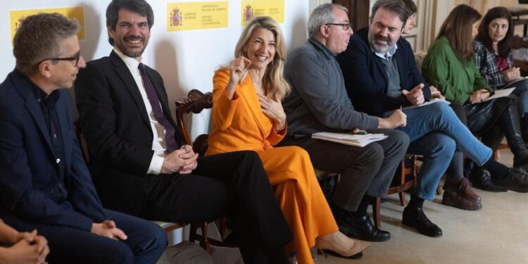 Los ministerios de Díaz y Urtasun avanzan en un marco laboral específico para los trabajadores de la Cultura