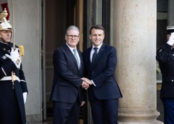 El Reino Unido y Francia plantean enviar hasta 30.000 soldados a Ucrania tras la firma de un eventual acuerdo de paz