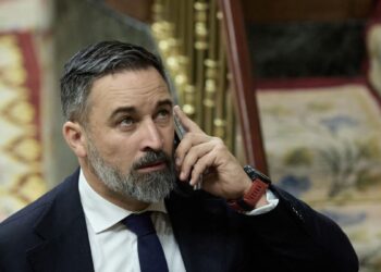 Abascal replica a Feijóo: ‘Me echaré a la tumbona cuando todos sepan que PP y PSOE traicionan a los españoles’
