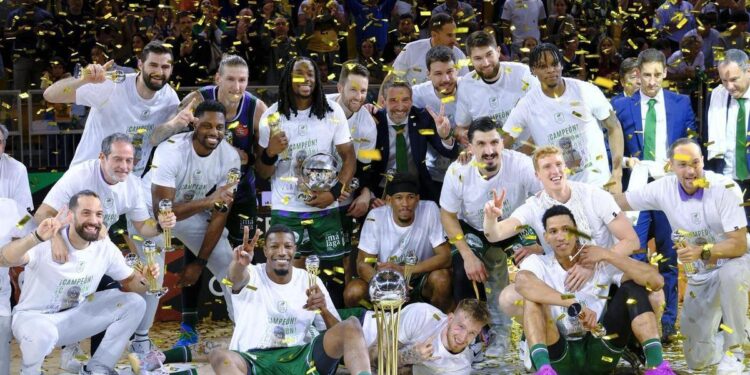 Unicaja destrona al Real Madrid y reina en Gran Canaria