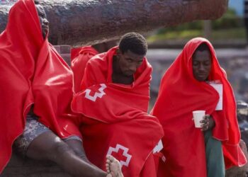 Human Rights Watch denuncia una gestión ‘insuficiente’ de la inmigración irregular en España