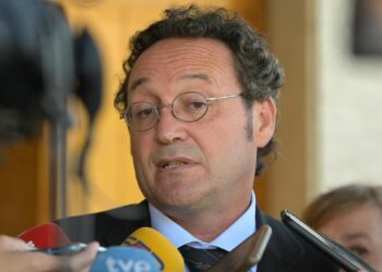 El PSOE denuncia que el PP ‘tiene a sueldo’ del Senado al abogado de Manos Limpias en la causa contra el fiscal general