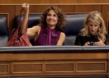 La Moncloa llama ‘populista’ a Díaz y se queda sola en la defensa de la tributación del SMI