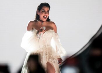 Así se prepara el Palau d’Esports para el montaje del escenario del Benidorm Fest