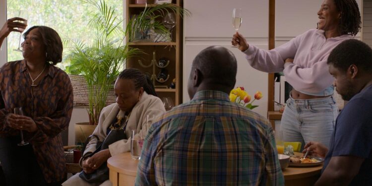 ‘Mi única familia’, la última película de Mike Leigh con tintes de desesperanza protagonizados por Marianne Jean-Baptiste