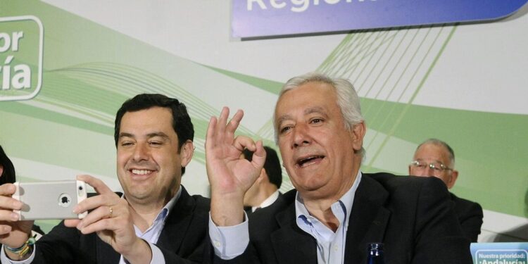 Juanma Moreno se cansa de las traiciones del PP de Sevilla