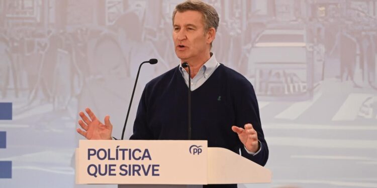 Feijóo se compromete a apoyar que la despoblación sea considerado un criterio para corregir la financiación autonómica