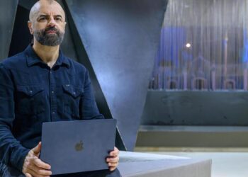 Pedro Mujica, ingeniero en Ciencias de la Computación: ‘La inteligencia artificial es un espejo de lo que somos, refleja lo que le pedimos’