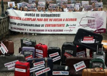 Las víctimas del Alvia piden ‘justicia’ en Europa y Estrasburgo revisará el caso