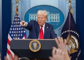 Las bolsas europeas moderan sus caídas al cierre tras el aplazamiento de los aranceles de Trump a México