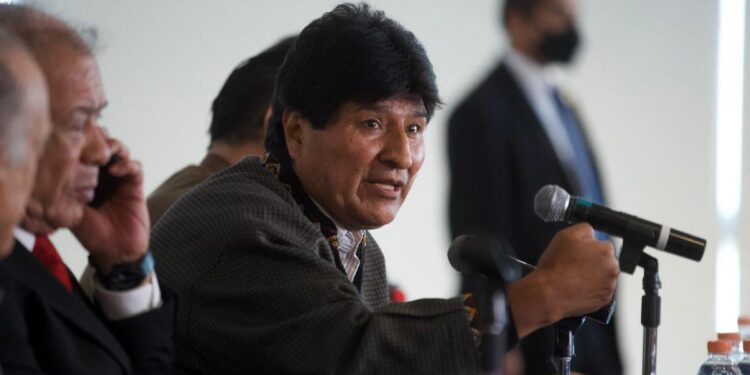 Evo Morales anuncia que inscribirá su candidatura presidencial