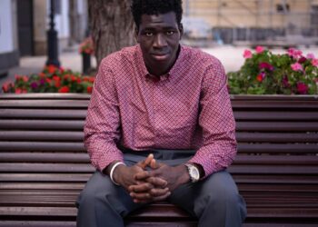 Ahorrar durante diez años para poder migrar: ‘A los tres días de navegación nos quedamos sin agua y sin comida’