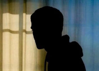 Porros en la adolescencia: ‘Estaba desquiciado, de no ser por mi madre y la terapia ahora estaría en la cárcel o muerto’