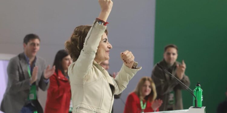 Una mujer joven de número dos y un veterano de confianza ocupan el puente de mando del PSOE-A