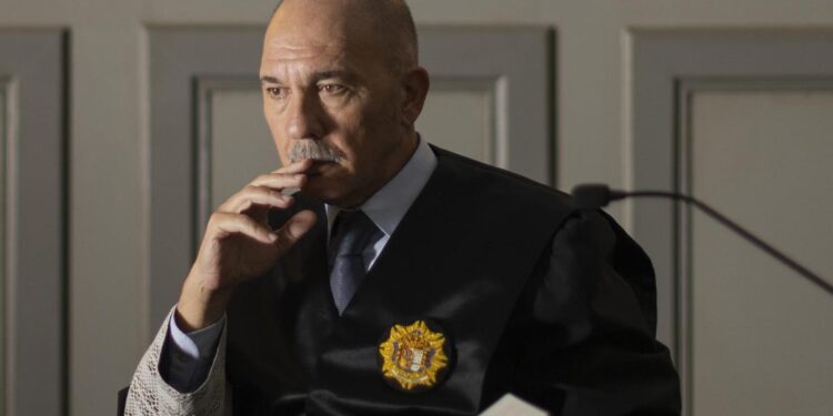 Darío Grandinetti se enfrenta a un gran dilema moral en ‘Honor’: ¿hasta dónde llegarías para ayudar a un hijo?