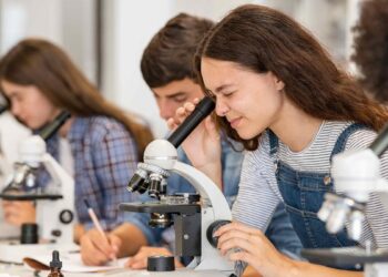 La ciencia también es cosa de niñas: el desafío de romper con los estereotipos