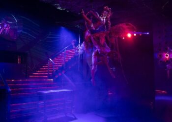 El multimillonario que violaba jóvenes en Ibiza y ahora colabora con mujeres víctimas de violencia de género