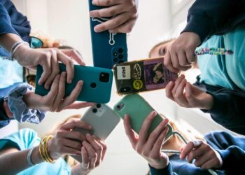 Generación enganchada a la desinformación