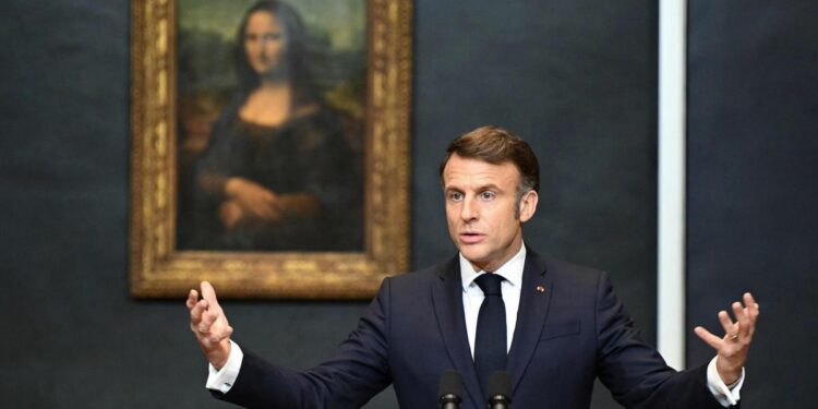 Macron anuncia el plan de ‘renacimiento del Louvre’ con una nueva entrada exclusiva para la Mona Lisa