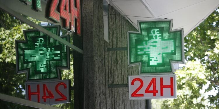 Sanidad y las comunidades ponen el foco en las fórmulas magistrales de las farmacias: los controles funcionan