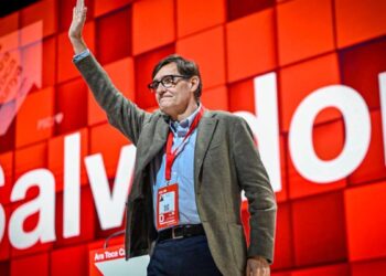 El PSC encumbra a Salvador Illa tras proclamarlo candidato y ‘primer secretari’ de una tacada