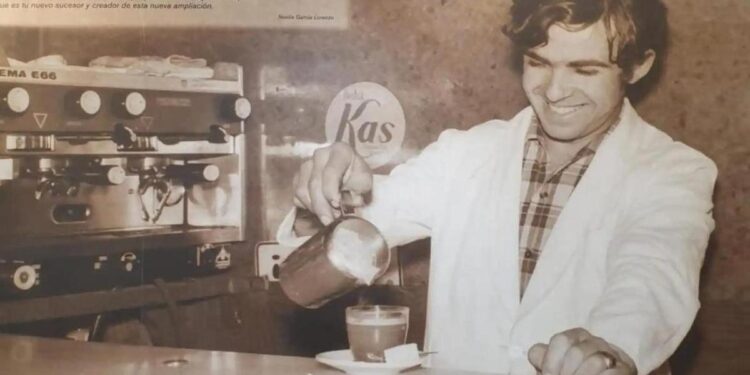 A todo gas y con un chocolate bien espeso, la Churrería Lorenzo celebra cien años de vida