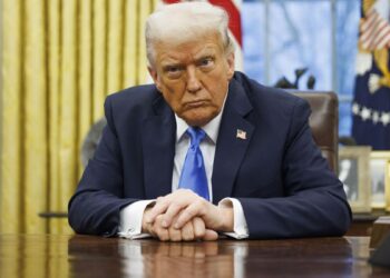 Trump veta a la agencia AP del Despacho Oval por no usar el nombre ‘Golfo de América’