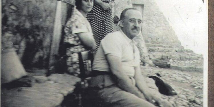 Profesores de historia de un instituto en Mallorca presentan una alegación para que el currículum de ESO de la LOMLOE incluya el ‘franquismo’ y la ‘dictadura’