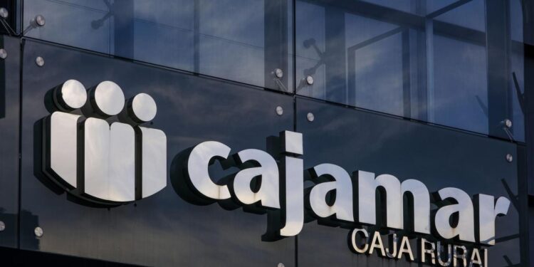 El banco matriz del Grupo Cooperativo Cajamar traslada su sede social de Madrid a Almería