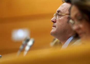 La UCO constata que el fiscal general recibió dos móviles desde la filtración de datos del novio de Ayuso y no entregó ninguno