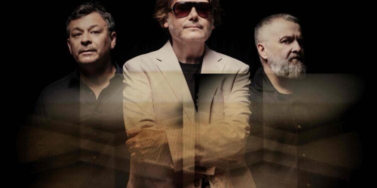 Manic Street Preachers, furia, elegancia y sabiduría en ‘Critical thinking’