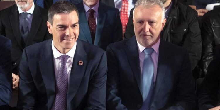 Sánchez traslada ‘mucho ánimo’ a Torres tras anunciar el ministro que padece cáncer